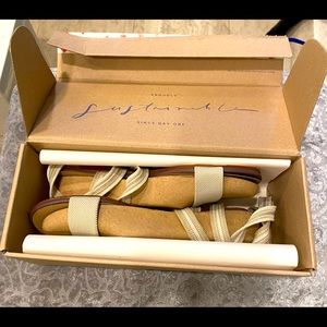 NWT Rothy’s The Wrap Sandal Sandcastle Size 7 1/2.(7.5)